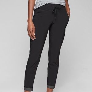 Black midtown ankle pants